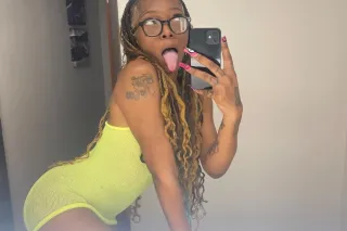 🍫SLIM CHOCOLATE GOODIE🍫$140 OU... - Image 1