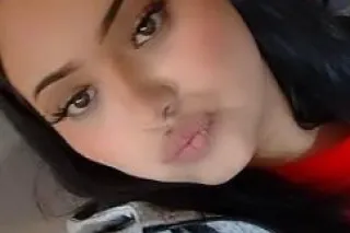 sexy latina lookinf for some f... - Image 1