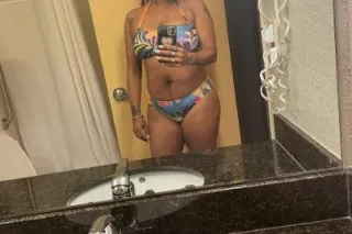 😘Chocolate girl. Travelings he... - Image 3