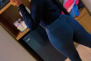 ROYAL TREATMENT - 23 - Image 3